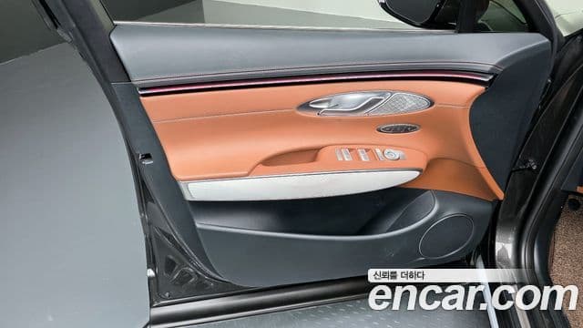 Genesis GV70 2024 — Photo 5/34