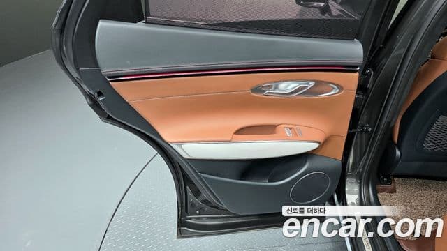 Genesis GV70 2024 — Photo 3/34