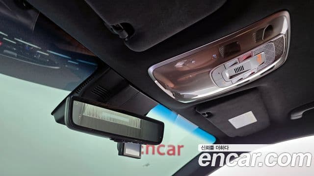 Genesis GV70 2024 — Photo 33/34