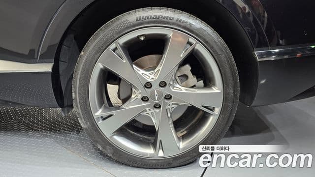 Genesis GV80 2020 — Photo 15/40