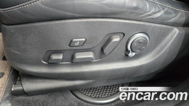 Genesis GV80 2020 — Photo 17/40