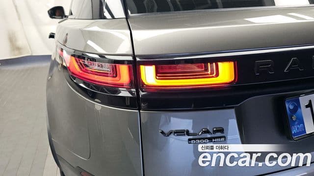 Land Rover Range Rover Velar 2019 — Photo 25/40