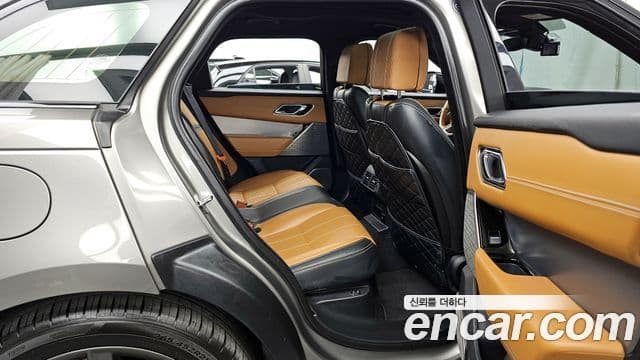 Land Rover Range Rover Velar 2019 — Photo 37/40