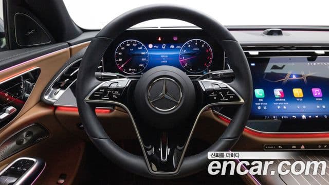 Mercedes-Benz E-Class 2024 — ფოტო 20/20
