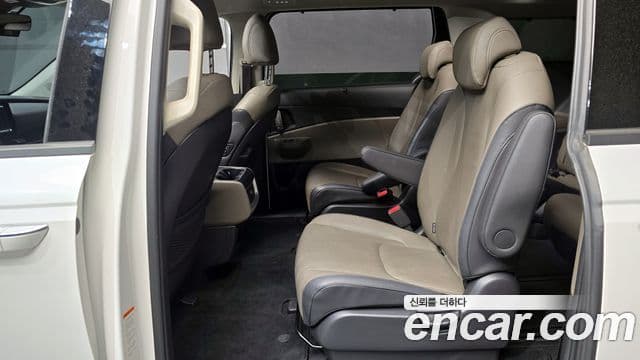 Kia Carnival 2024 — Şəkil 12/20