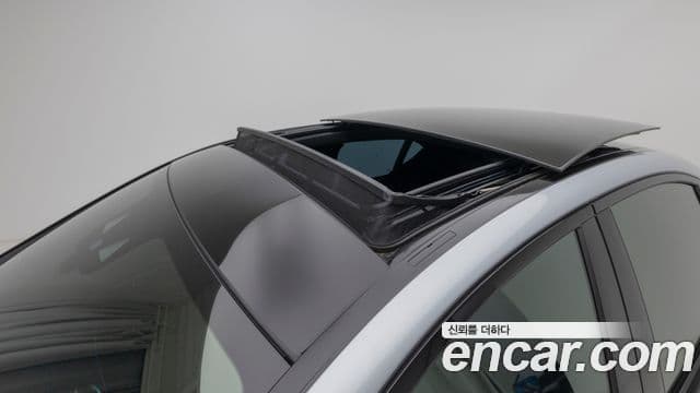 Mercedes-Benz E-Class 2023 — Photo 14/20