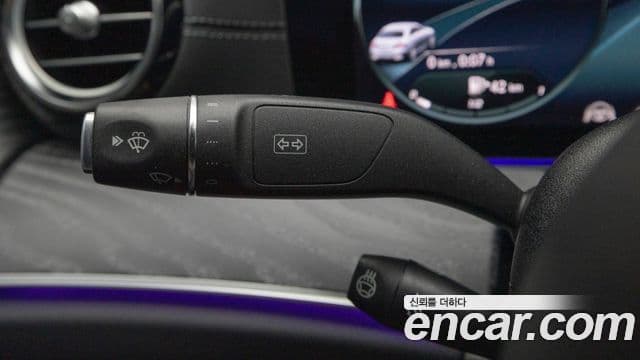 Mercedes-Benz E-Class 2023 — Şəkil 18/20