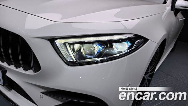 Mercedes-Benz CLS-Class 2020 — Photo 28/30