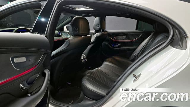 Mercedes-Benz CLS-Class 2020 — Photo 23/30