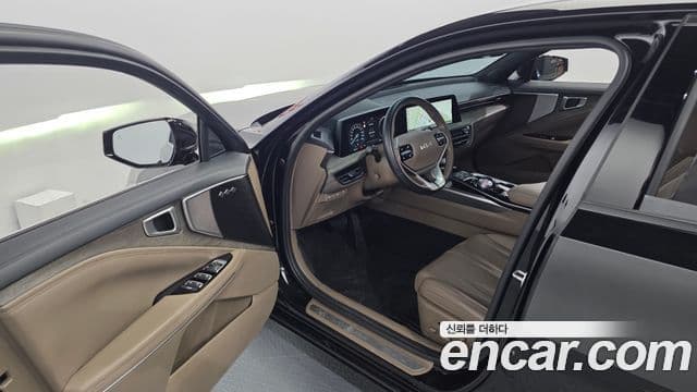 Kia K8 2023 — Şəkil 10/20