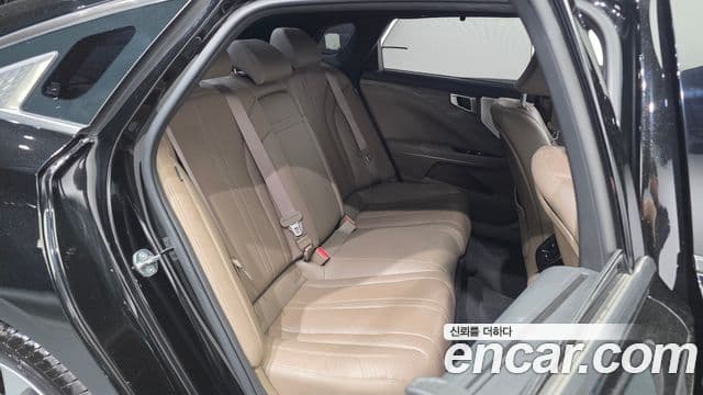 Kia K8 2023 — Şəkil 12/20