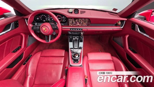 Porsche 911 2021 — фото 7 из 20