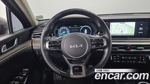 Kia K5 2022 — Şəkil 15/20