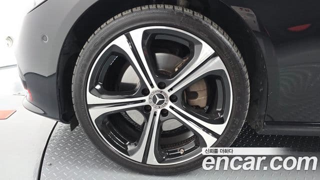 Mercedes-Benz C-Class 2023 — Şəkil 5/20