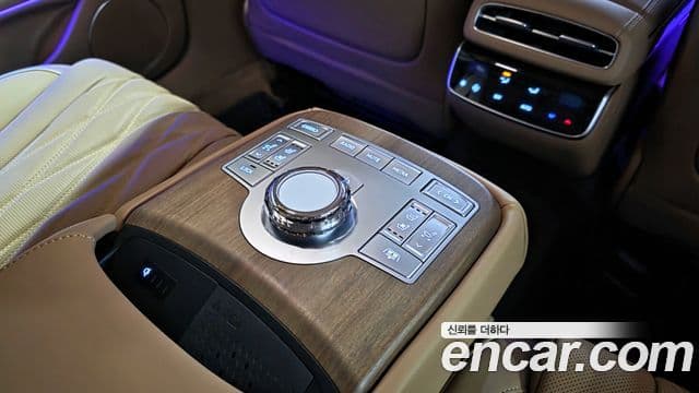 Genesis Electrified G80 2025 — ფოტო 18/20
