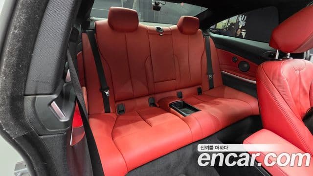 BMW 4 Series 2018 — Photo 14/20