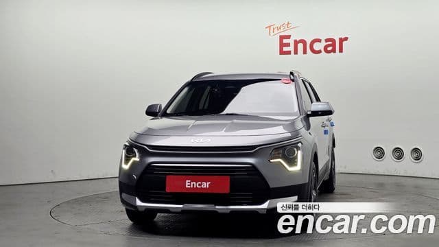 Kia Niro 2023 — ფოტო 3/20