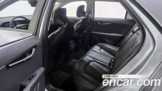 Kia Niro 2023 — ფოტო 12/20