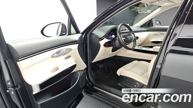 Genesis GV70 2022 — Photo 16/20