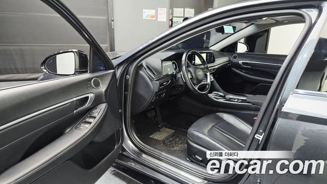 Hyundai Sonata 2020 — ფოტო 10/20
