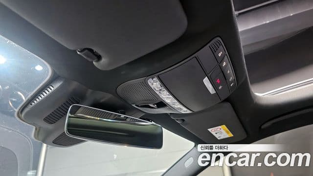 Mercedes-Benz E-Class 2022 — Фото 18/20