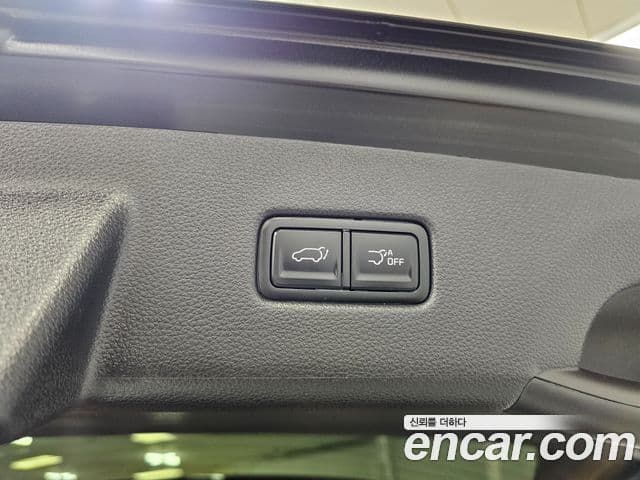 Kia Carnival 2022 — ფოტო 11/20
