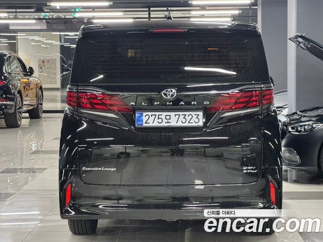 Toyota Alphard 2024 — ფოტო 2/14