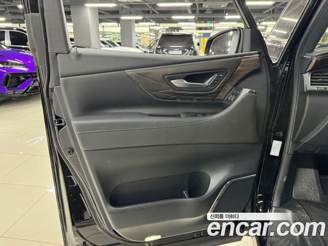 Toyota Alphard 2024 — ფოტო 5/14