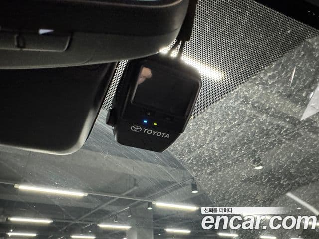 Toyota Alphard 2024 — ფოტო 13/14