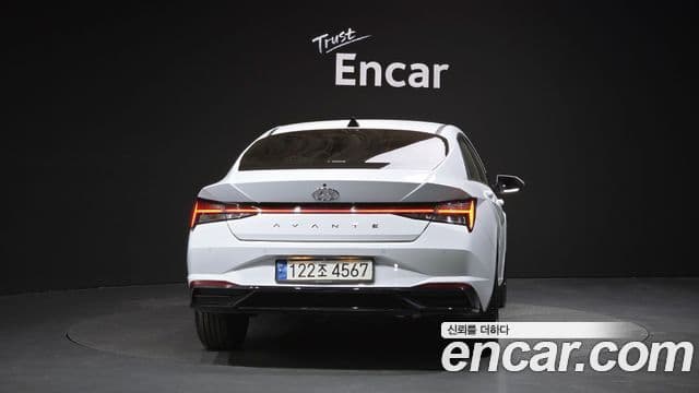 Hyundai The New Avante Hybrid 2021 — Şəkil 9/20