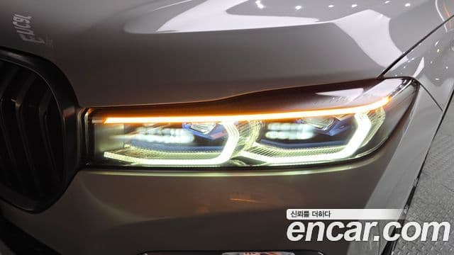BMW 7 Series 2020 — Photo 25/34