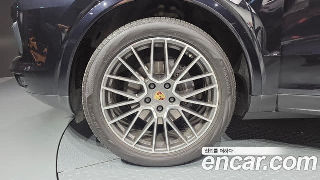 Porsche Cayenne 2020 — Şəkil 5/20