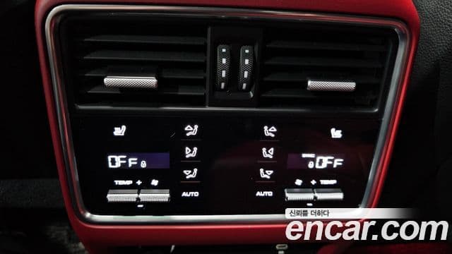 Porsche Cayenne 2020 — Şəkil 17/20