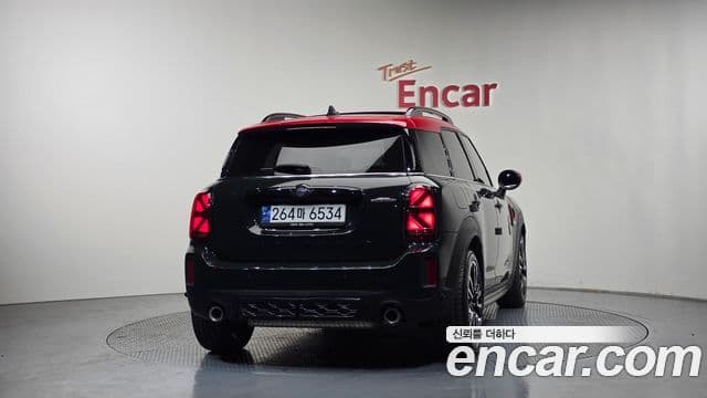 Mini Cooper S Countryman 2023 — Фото 4/20