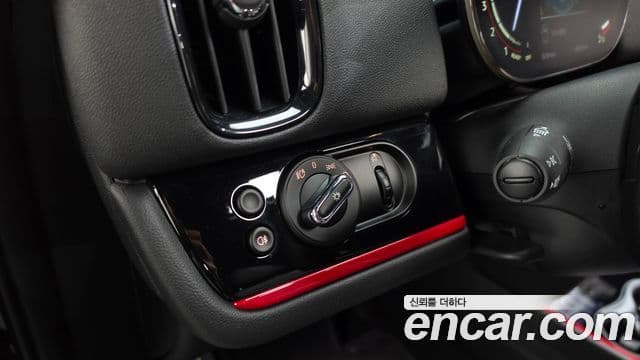 Mini Cooper S Countryman 2023 — Фото 20/20
