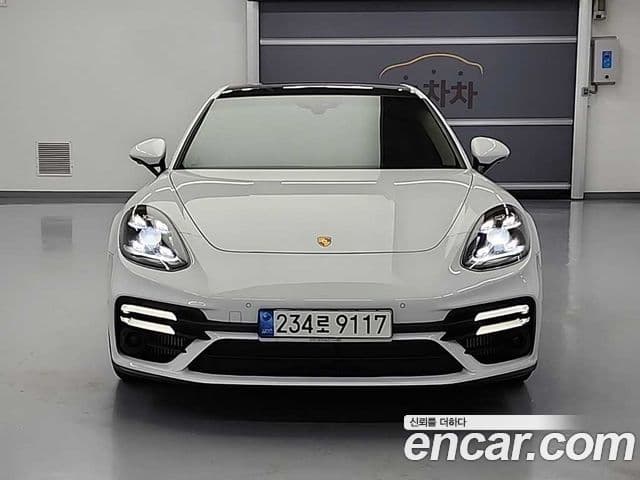 Porsche Panamera 2021 — Şəkil 1/18