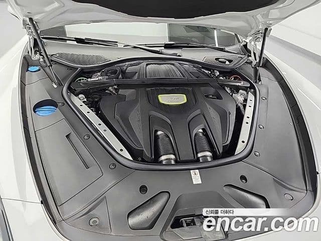 Porsche Panamera 2021 — Şəkil 4/18