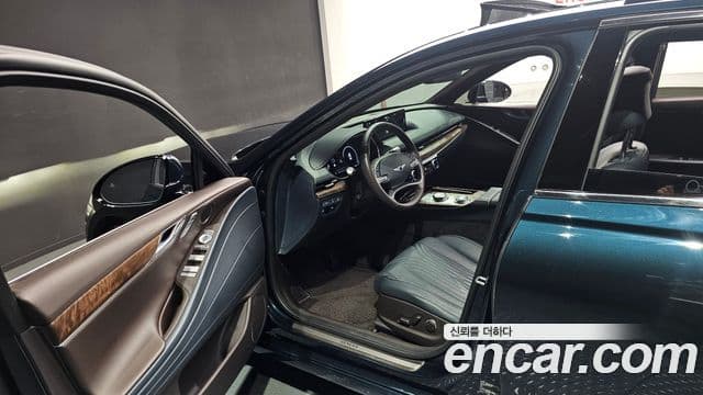 Genesis Electrified G80 2023 — ფოტო 10/20