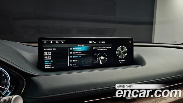 Genesis Electrified G80 2023 — ფოტო 18/20