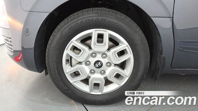 Hyundai Staria 2024 — ფოტო 5/20