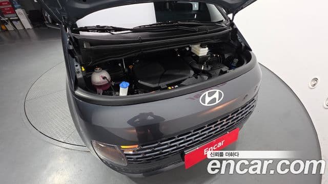 Hyundai Staria 2024 — ფოტო 6/20