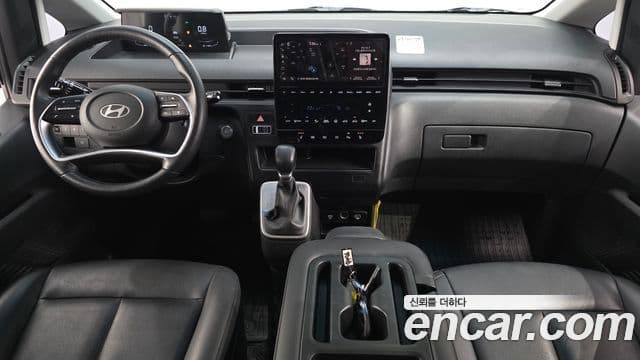 Hyundai Staria 2024 — ფოტო 7/20
