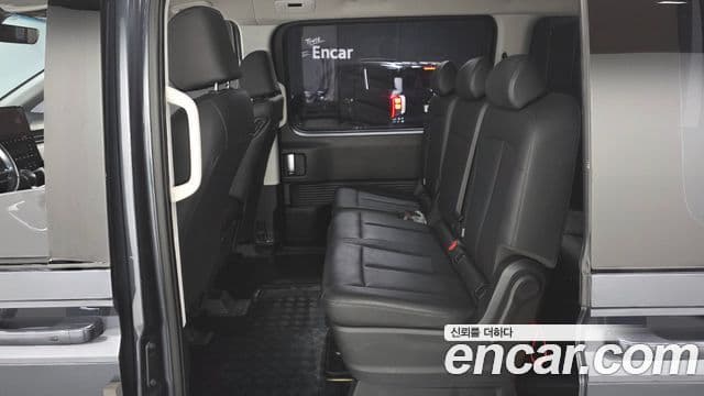 Hyundai Staria 2024 — ფოტო 11/20