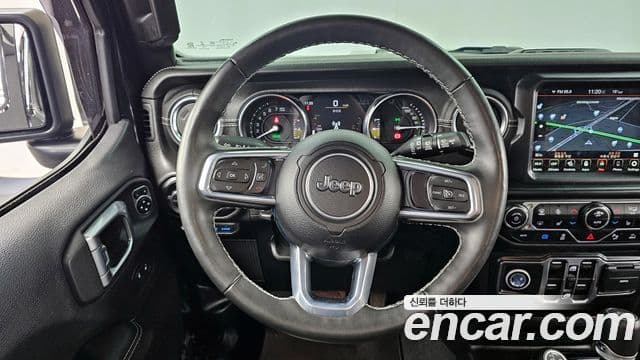Jeep Wrangler 2022 — Şəkil 13/20