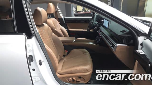 Hyundai Grandeur 2024 — ფოტო 11/20