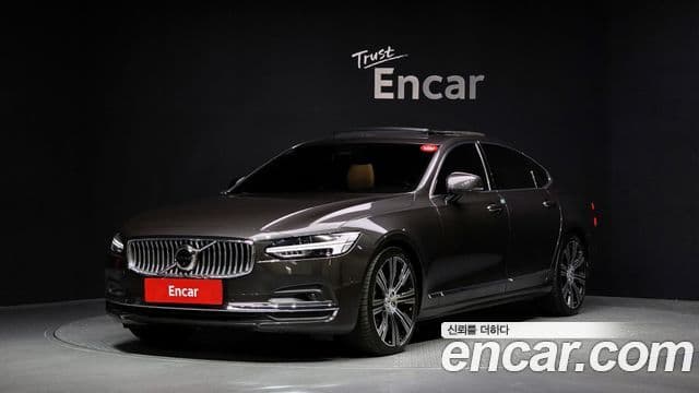 Volvo S90 2022 — ფოტო 1/20