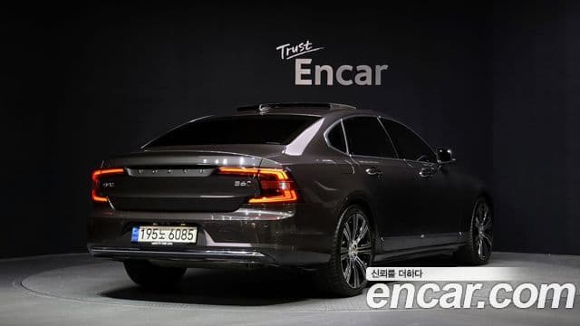 Volvo S90 2022 — ფოტო 2/20