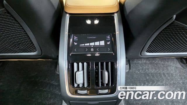 Volvo S90 2022 — ფოტო 18/20