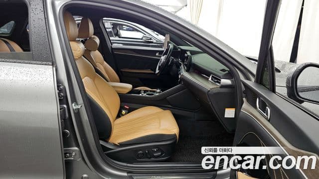 Kia K5 2020 — ფოტო 11/20