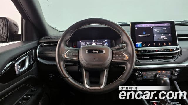 Jeep Compass 2022 — ფოტო 12/20
